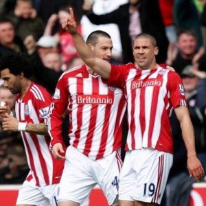  佛罗伦萨新帅上任，首战险取三分  