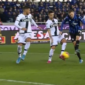  亚特兰大防守反击犀利客场击败争冠对手