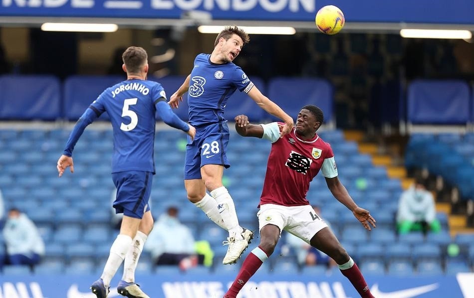  克莱蒙新帅上任首秀率队拿下三分  