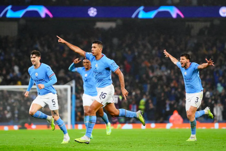  拜仁女足创历史夺冠，男女足双冠王彰显豪门底蕴