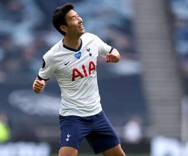  波罗头球摆渡孙兴慜凌空抽射热刺两分钟连进两球