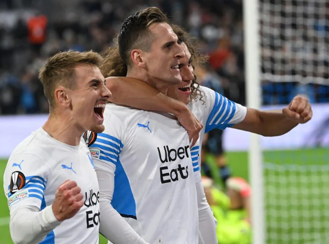  科隆主场遭遇顽强抵抗，补时绝平保留希望